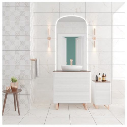 Maggee White 40x40